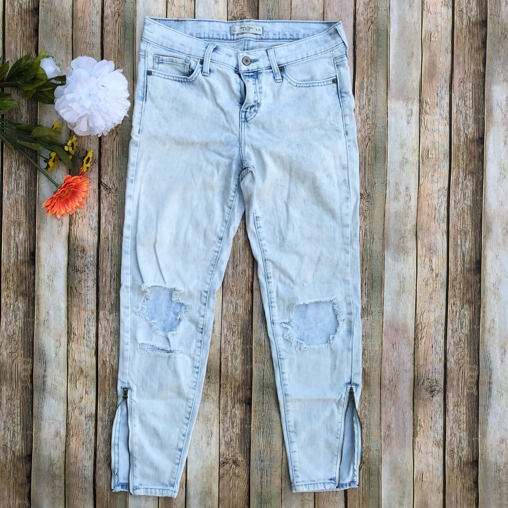 Abercrombie & Fitch acid wash distressed jeans
